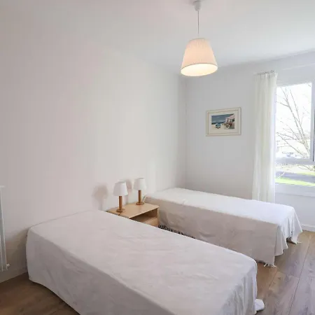 Renove 3* Proche Centre, Et Nivelle, Avec Balcon Et Equipements Modernes - Fr-1-4-616 *